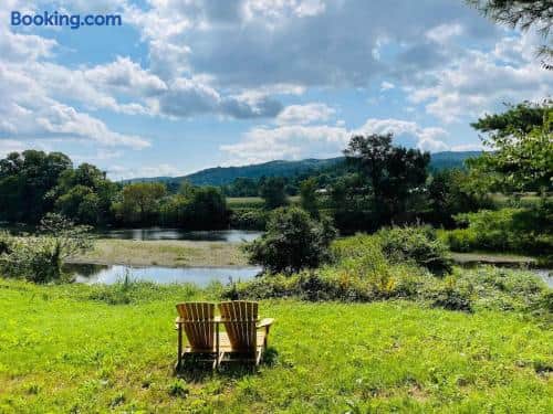 River's Edge Tiny House w/ Hot Tub & Sauna