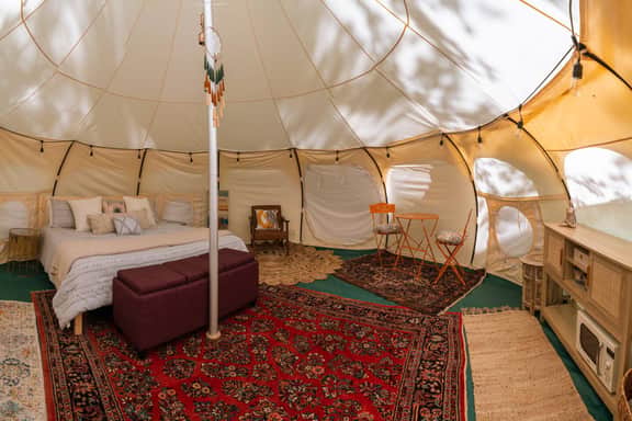 Boho Chic River Glamping Tent near Stowe w/Hot Tub